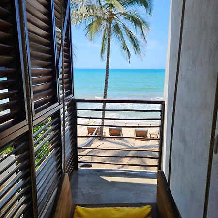Makao Beach Hotel Паломино Екстериор снимка