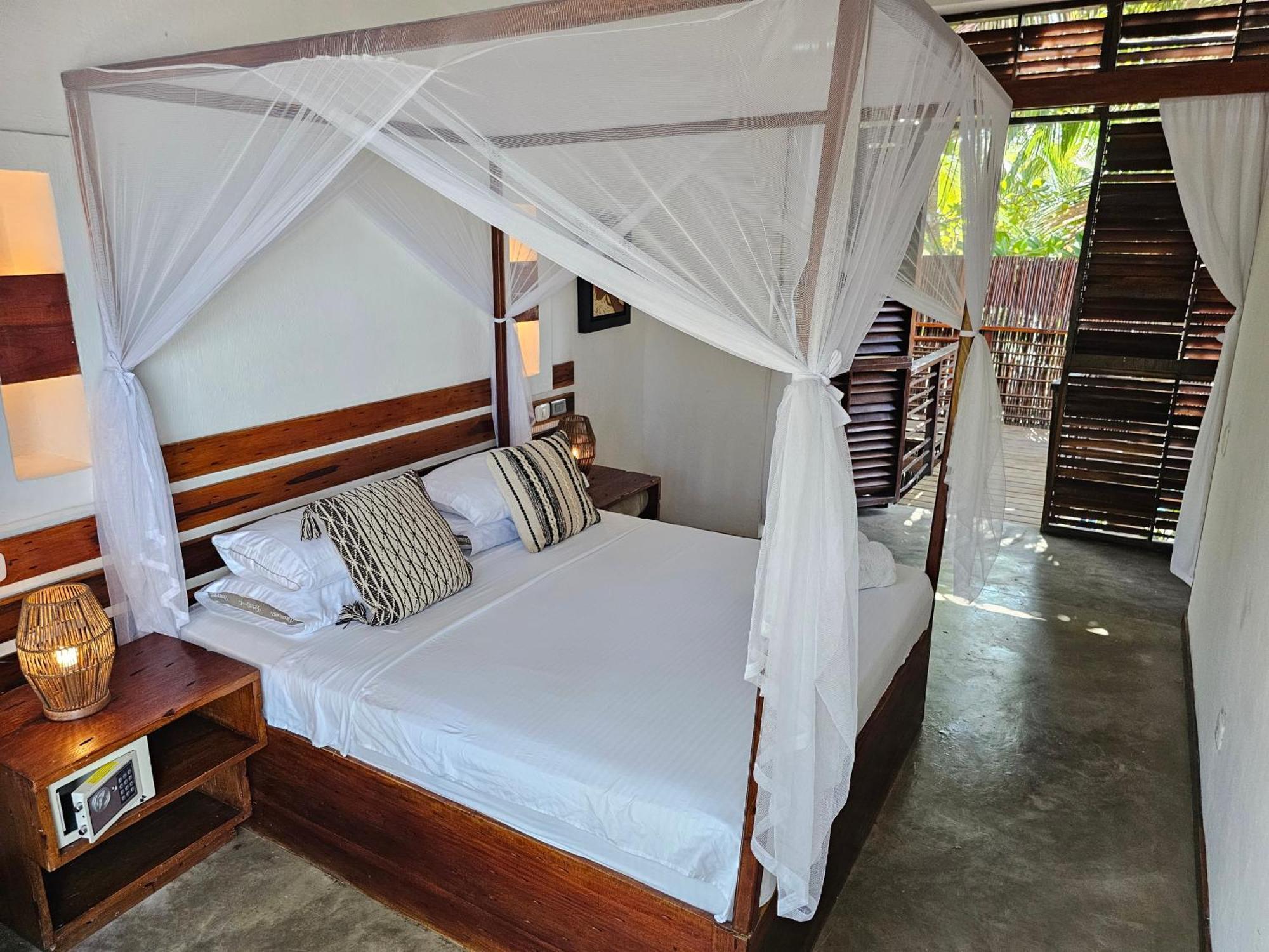 Makao Beach Hotel Паломино Екстериор снимка
